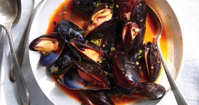 03_mussels-with-white-wine-840x446